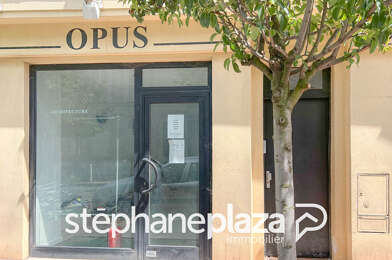 Commerce  299000 €