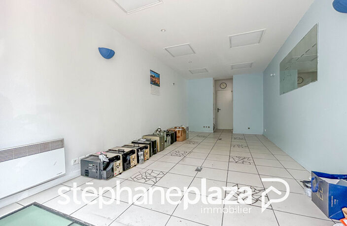 Murs de boutique à vendre — photo 2