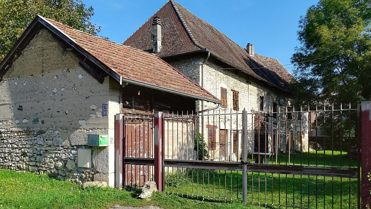 maison 6 pièces 135 m2 à vendre à Morestel (38510)