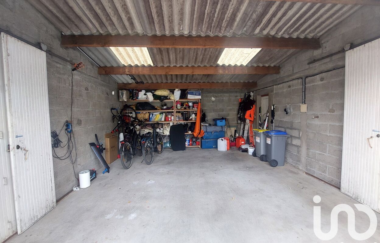 garage  pièces 33 m2 à vendre à Rezé (44400)