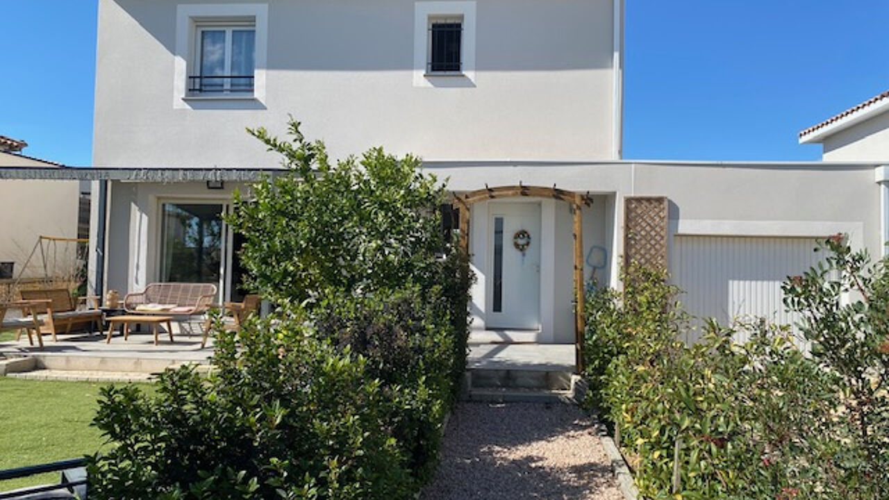 maison 4 pièces 109 m2 à vendre à Nîmes (30900)