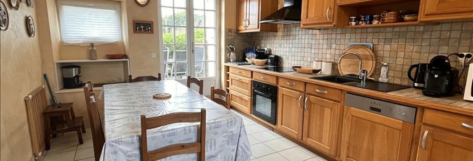 Maison 4 Pièces 70 m² à vendre à Plounévez-Lochrist (29430)