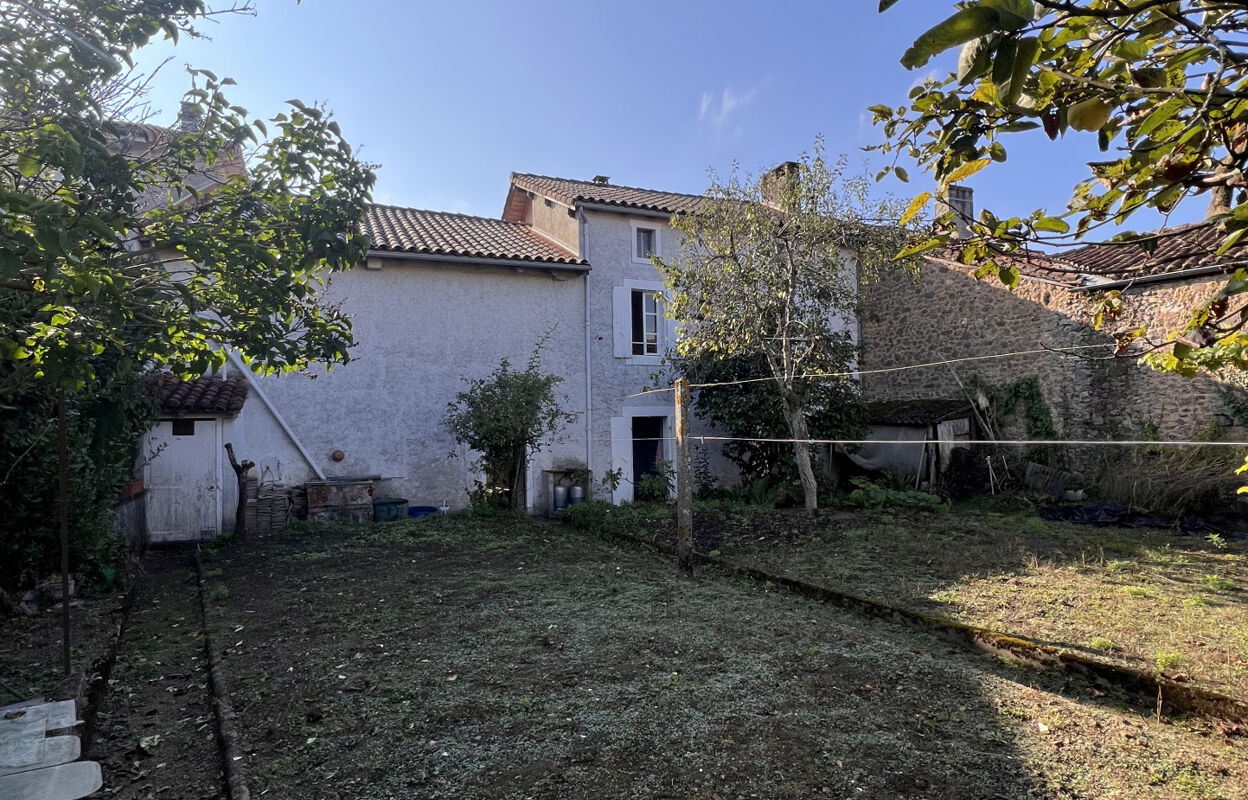 maison 7 pièces 100 m2 à vendre à Chassenon (16150)