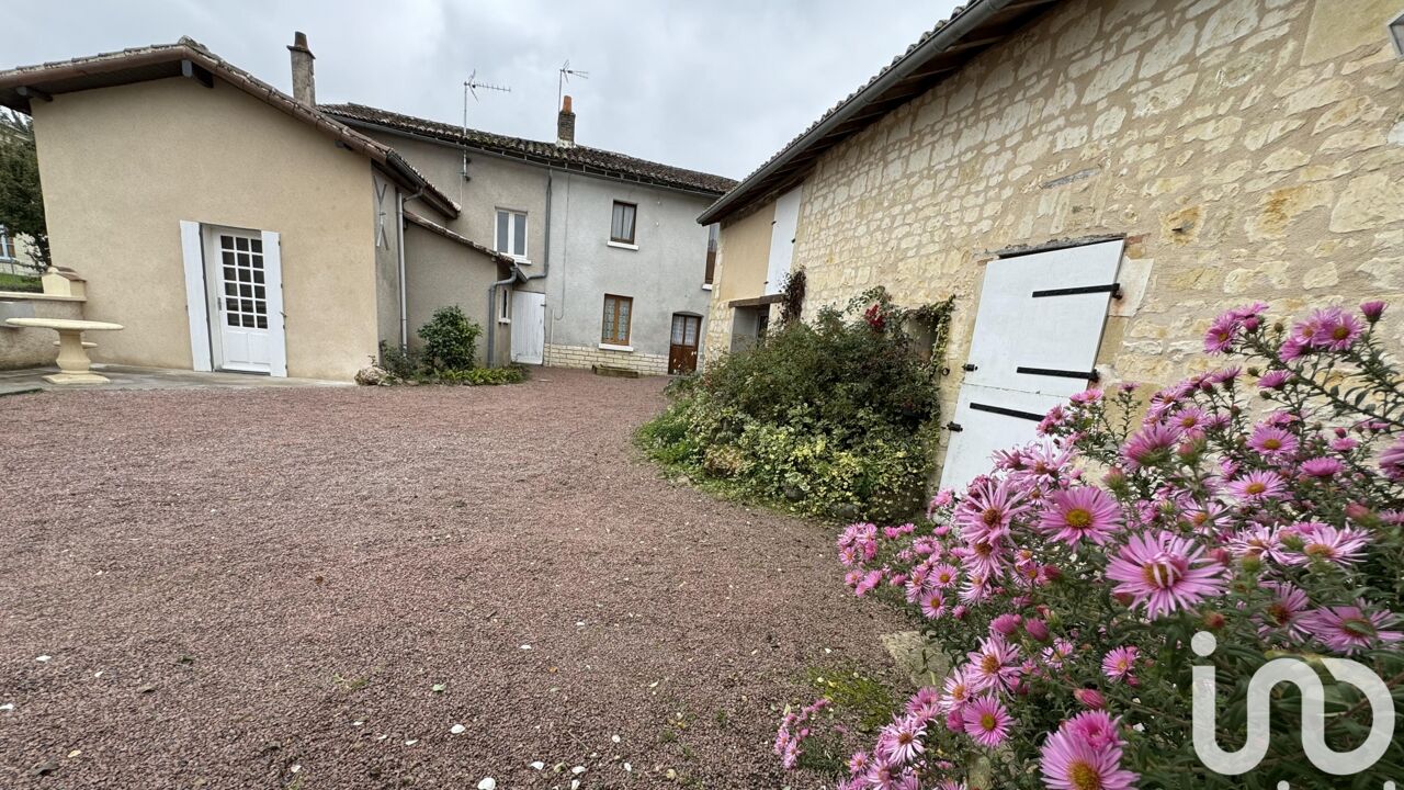 maison 6 pièces 146 m2 à vendre à Vézières (86120)