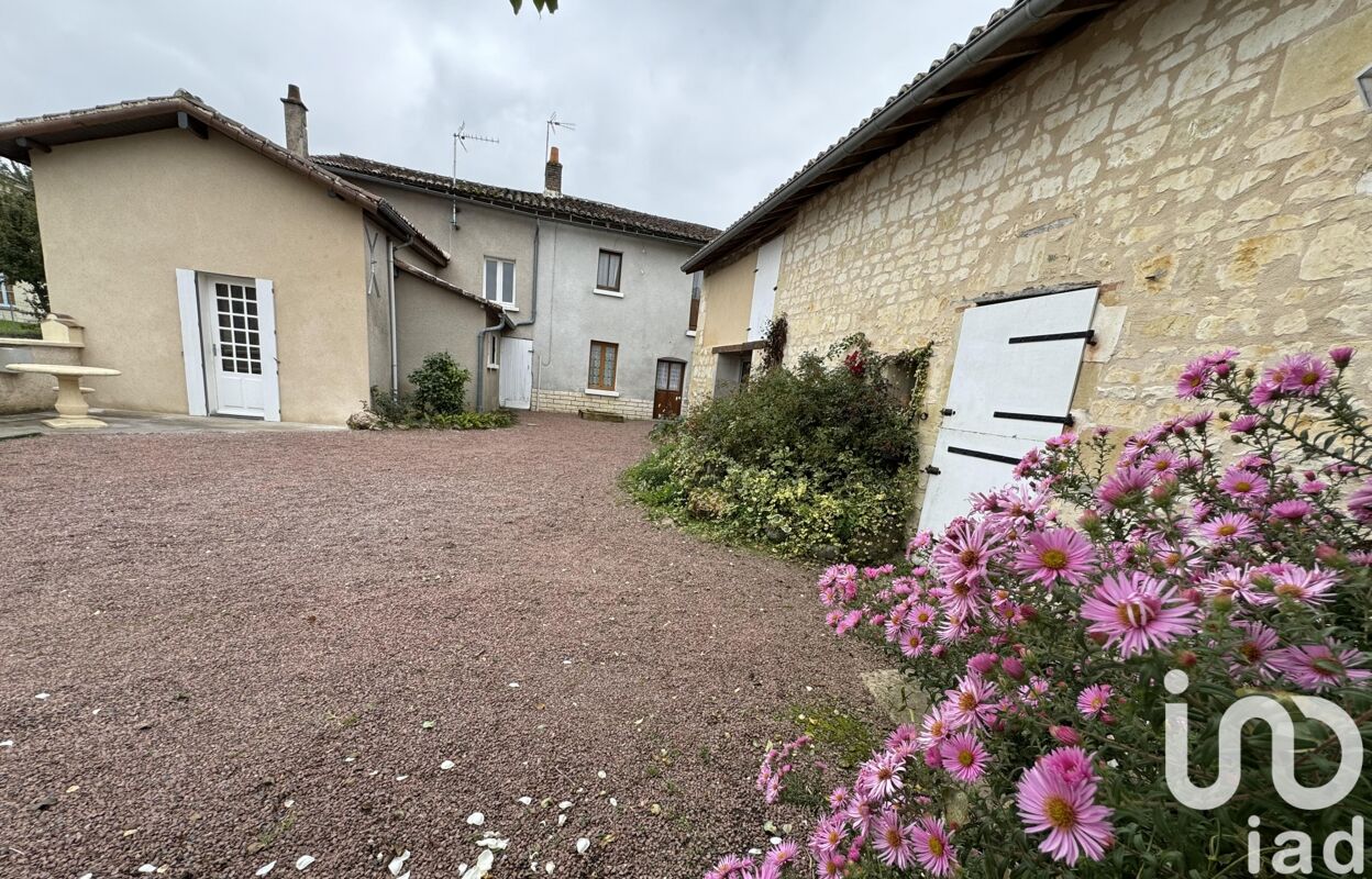 maison 6 pièces 146 m2 à vendre à Vézières (86120)