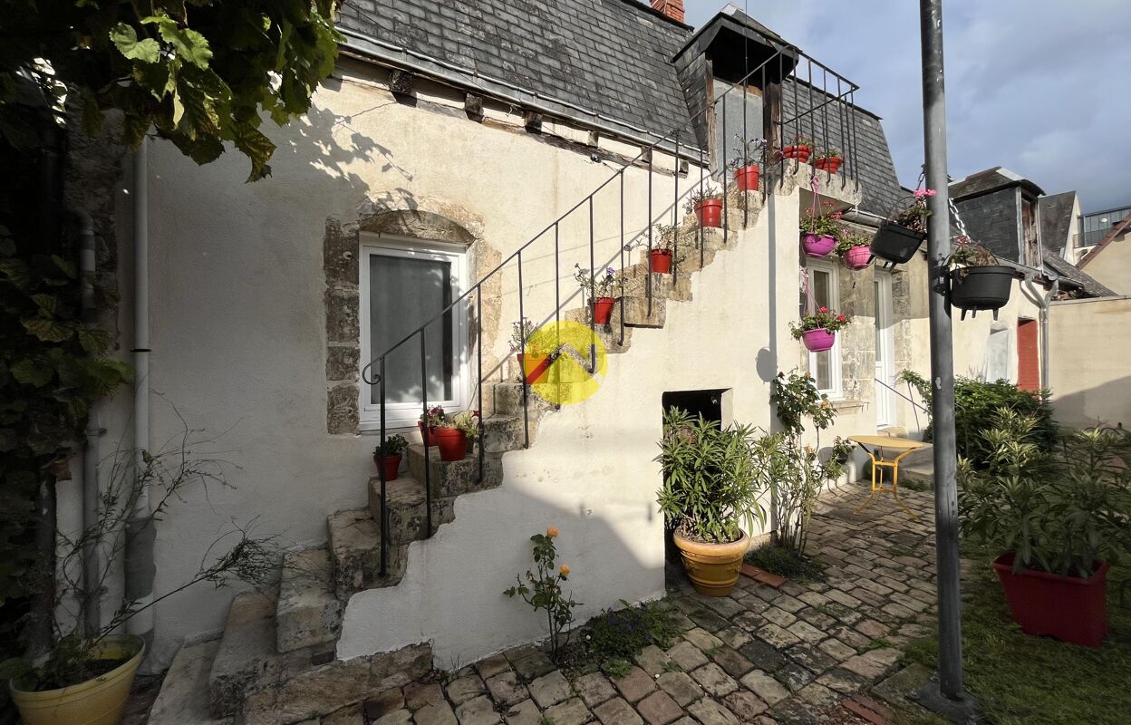 maison 9 pièces 305 m2 à vendre à Bourges (18000)