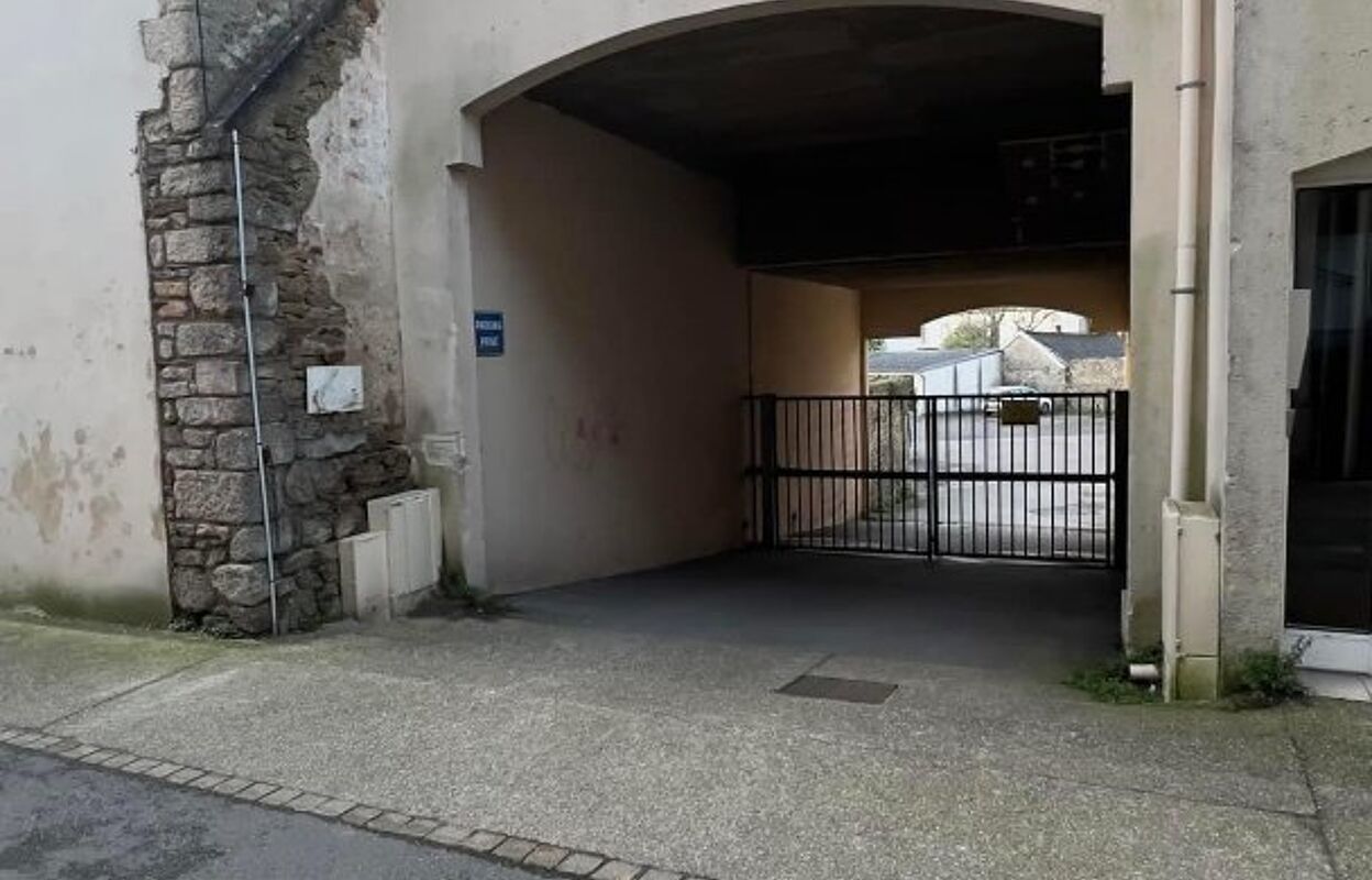 garage  pièces 6 m2 à vendre à Pontivy (56300)