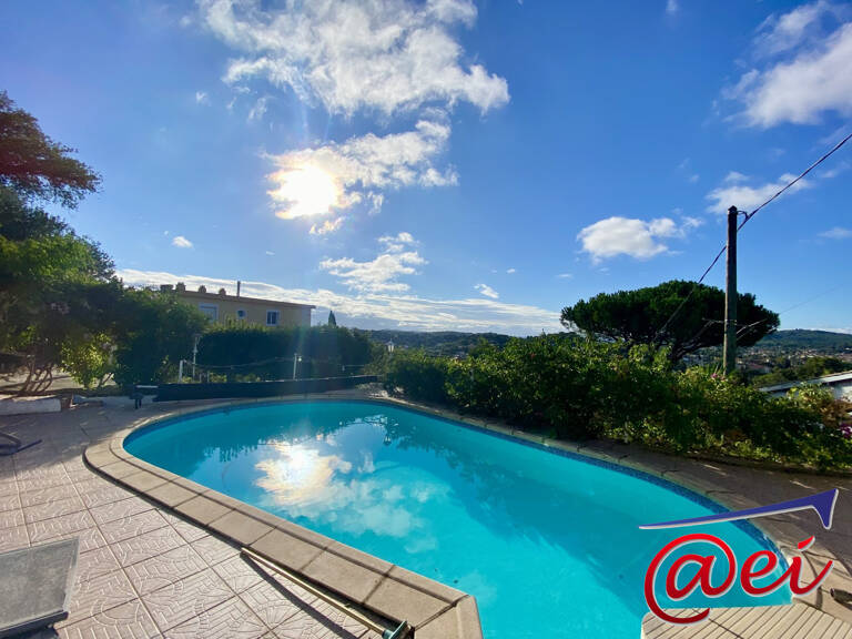 Maison au calme, vue dégagée avec piscine — photo 1