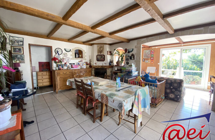 Maison au calme, vue dégagée avec piscine — photo 4