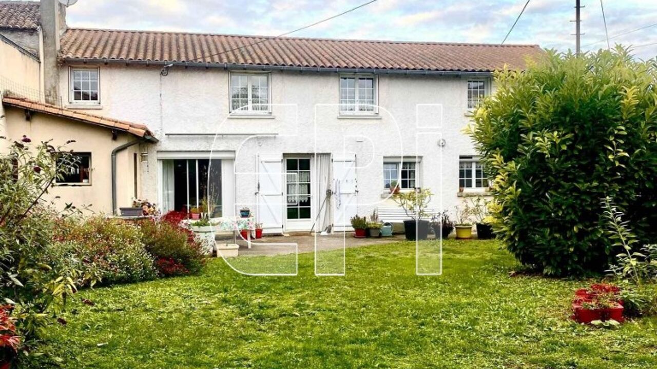 maison 7 pièces 208 m2 à vendre à Champigny-le-Sec (86170)