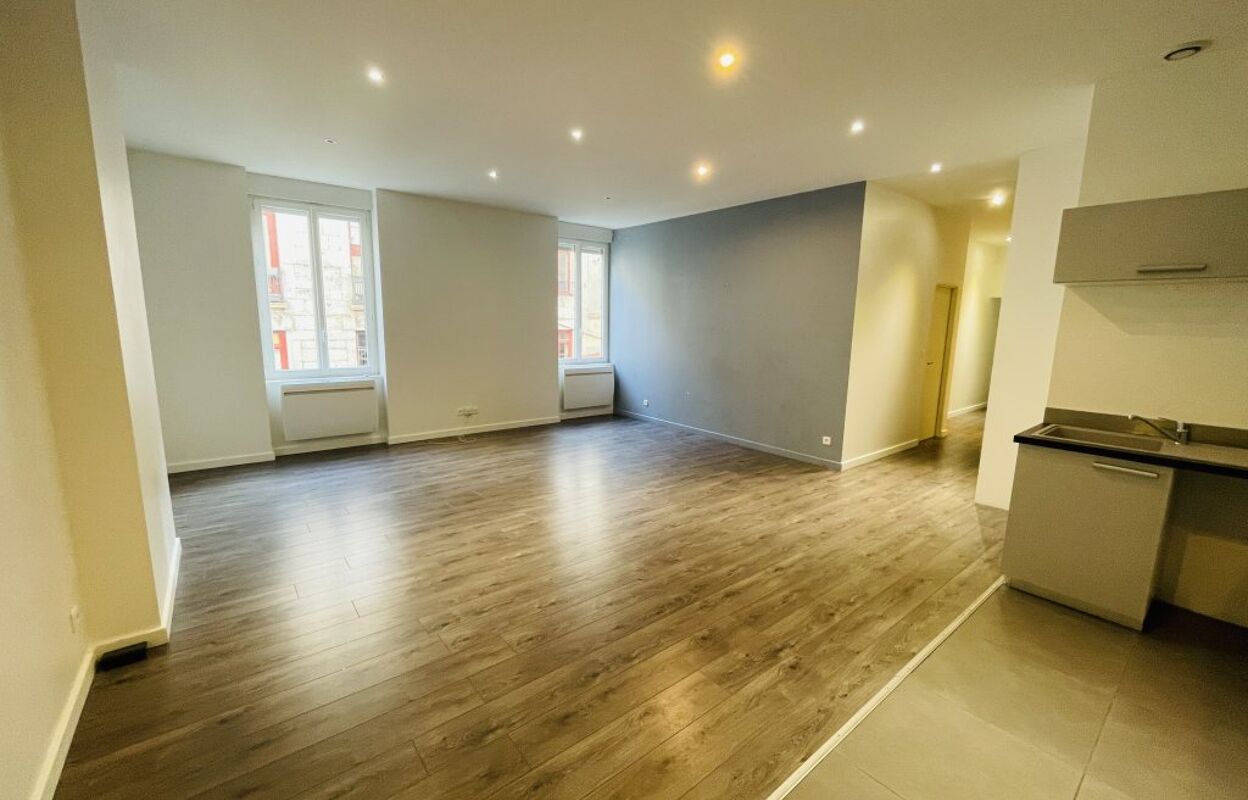 appartement 3 pièces 77 m2 à louer à Saint-Étienne (42000)