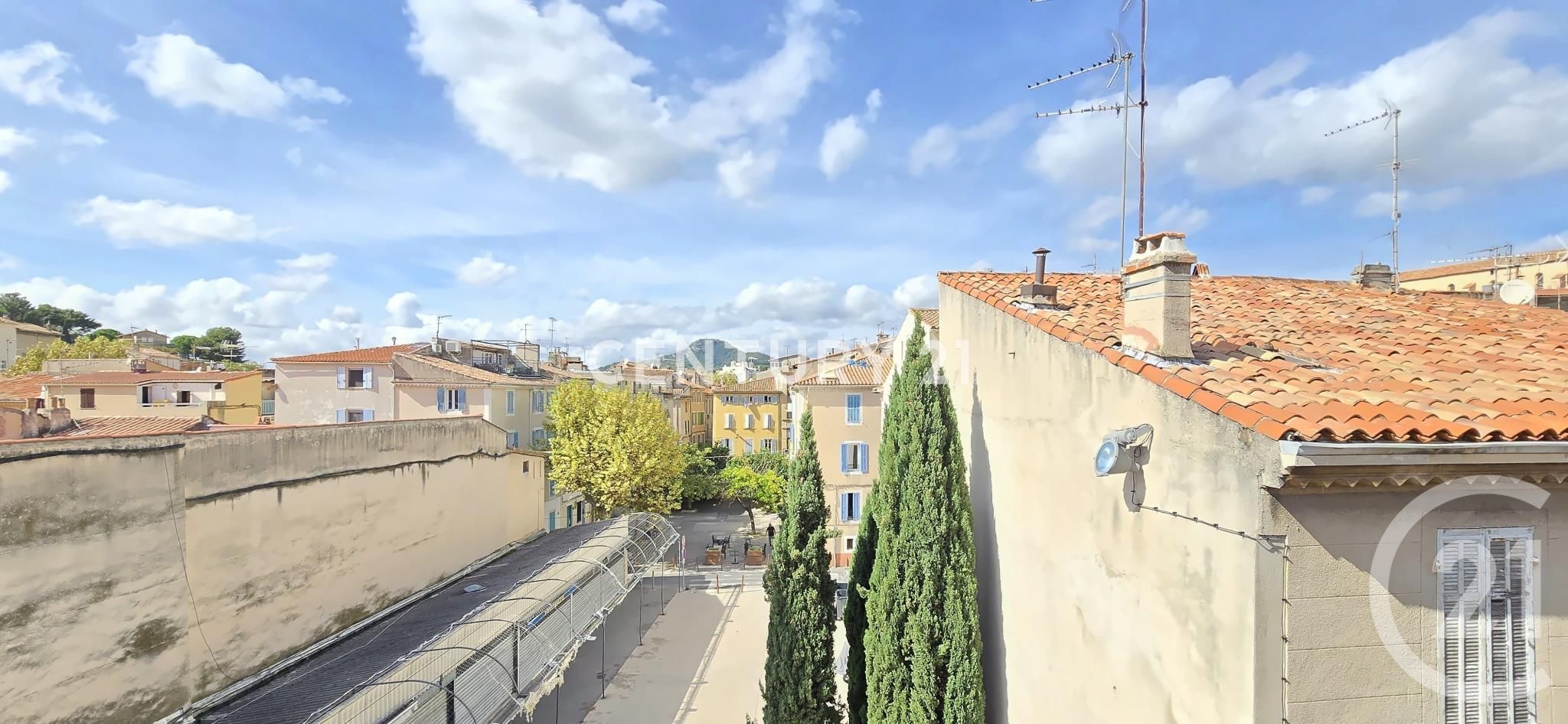 Appartement 2 pièces  à vendre Aubagne 13400