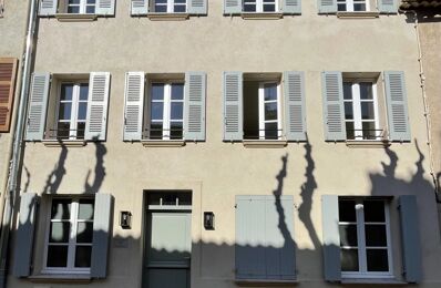 location appartement 1 450 € CC /mois à proximité de Le Luc (83340)