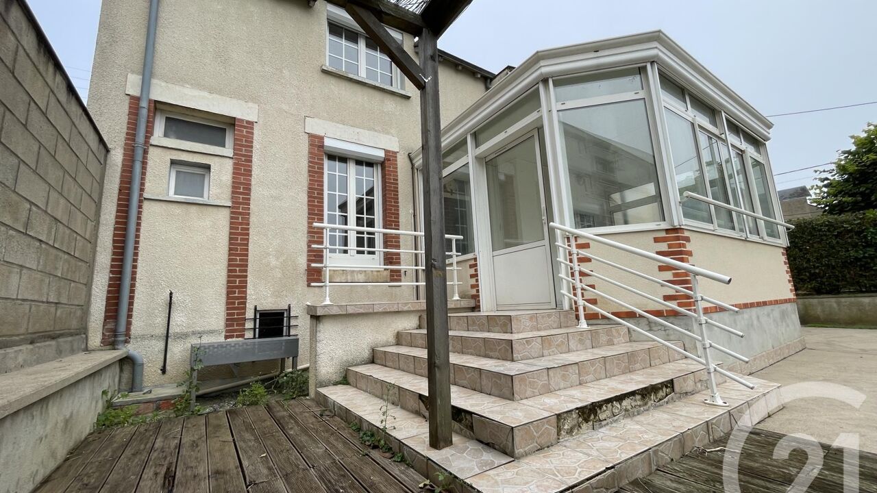 maison 5 pièces 116 m2 à vendre à Châteauroux (36000)