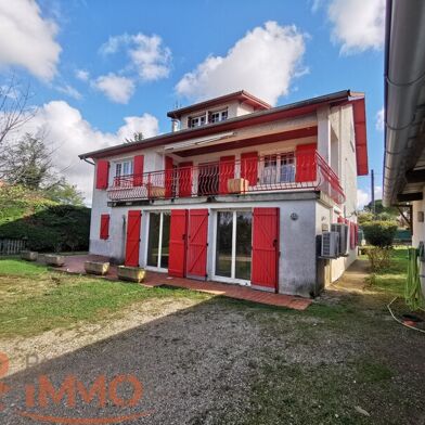 Maison 9 pièces 274 m²