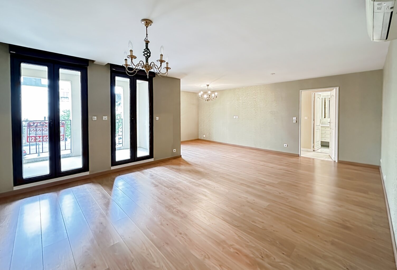 Annexe + Appartement + Annexe + Parking — photo 1