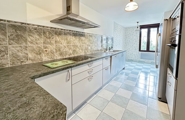 Annexe + Appartement + Annexe + Parking — photo 2