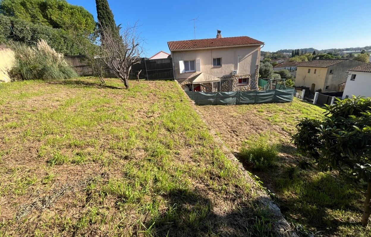 terrain  pièces 592 m2 à vendre à La Roquette-sur-Siagne (06550)