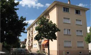 Garage   m² à louer à Annecy (74000)