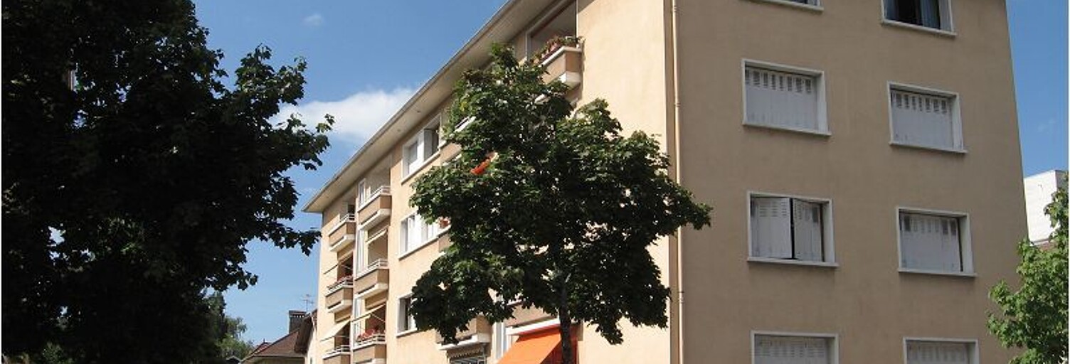 Garage   m² à louer à Annecy (74000)