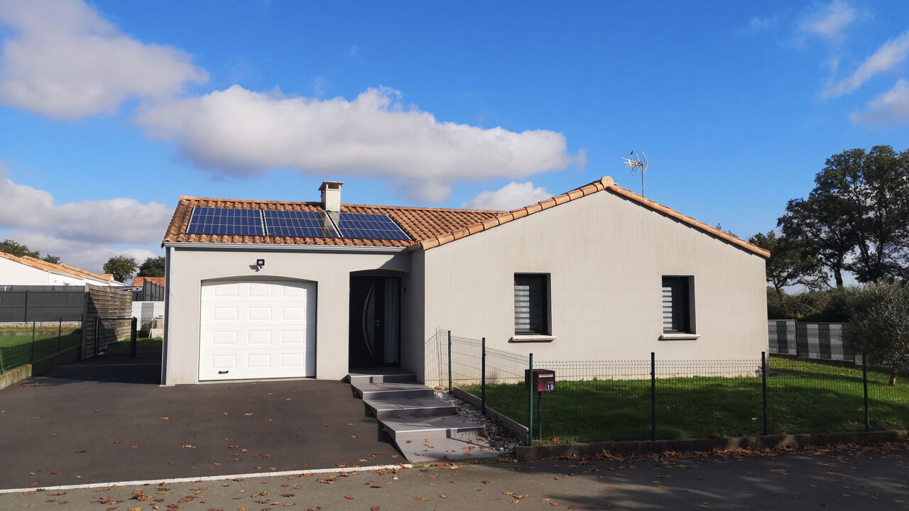 maison 4 pièces 99 m2 à vendre à Les Herbiers (85500)