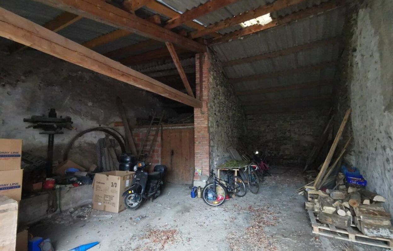 garage  pièces 116 m2 à vendre à Billom (63160)