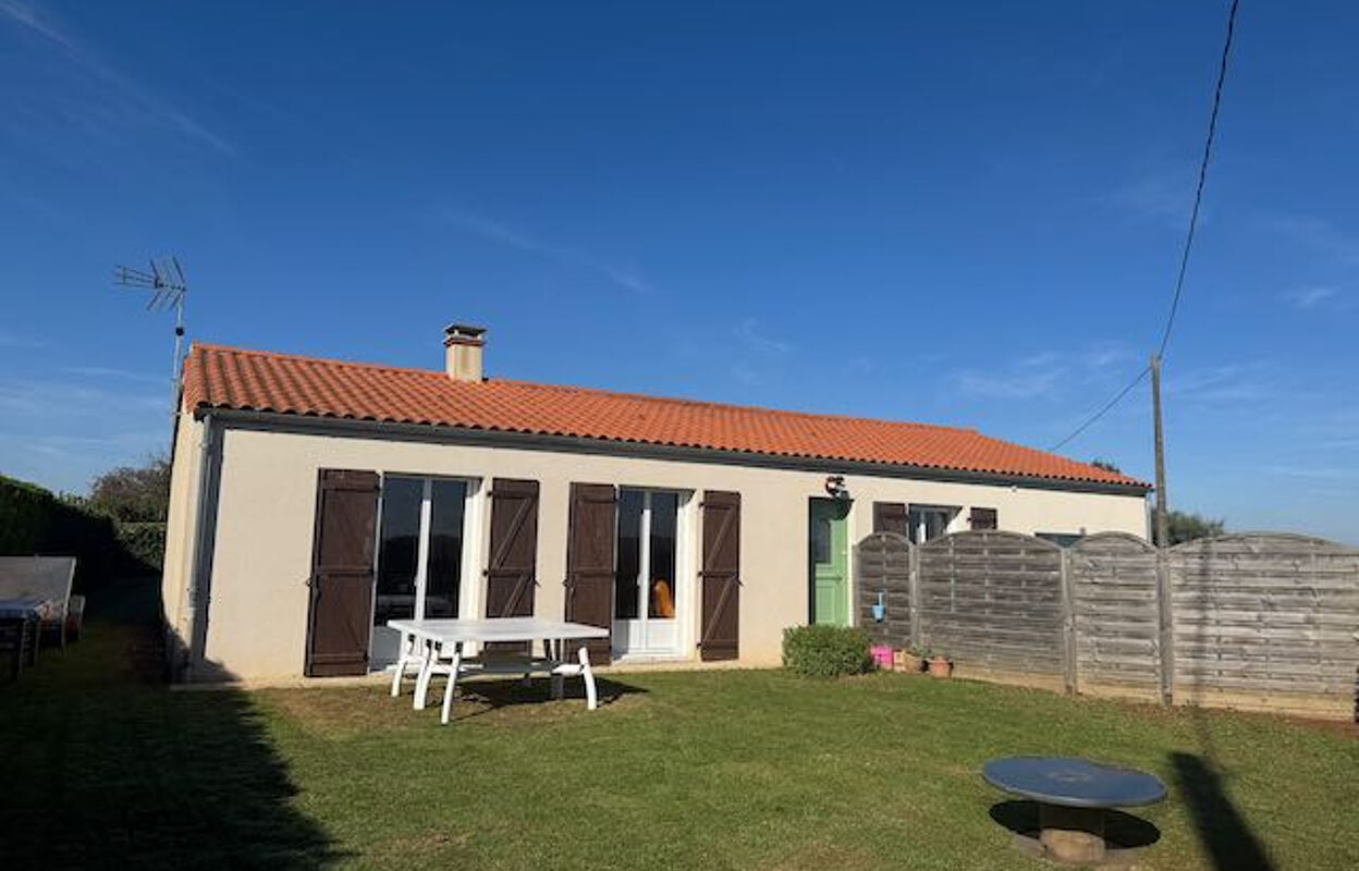 maison 5 pièces 98 m2 à vendre à Les Pineaux (85320)