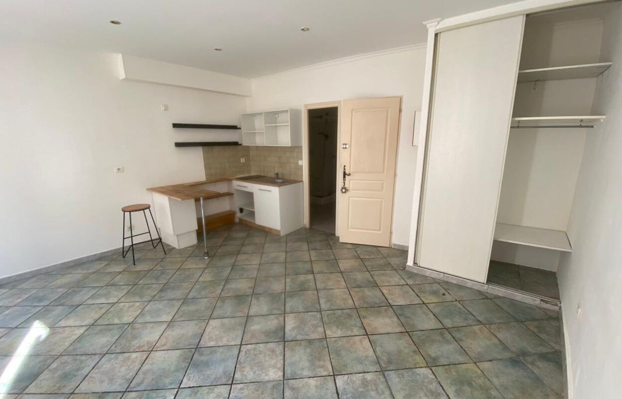 appartement 1 pièces 25 m2 à louer à Le Beausset (83330)