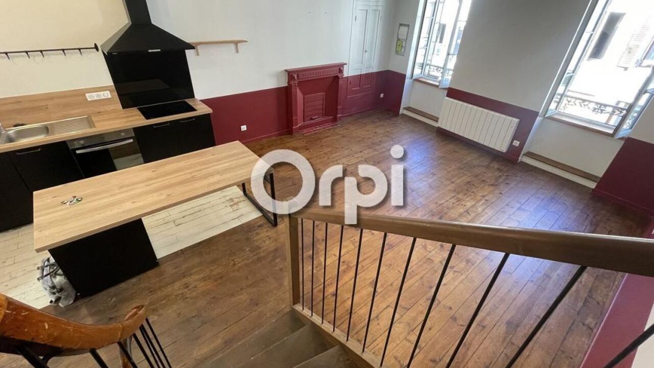 appartement 4 pièces 100 m2 à louer à Saint-Chély-d'Apcher (48200)