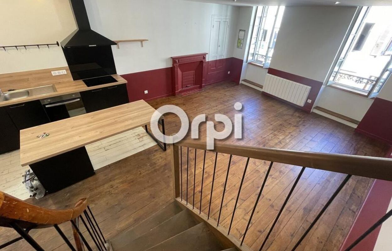 appartement 4 pièces 100 m2 à louer à Saint-Chély-d'Apcher (48200)