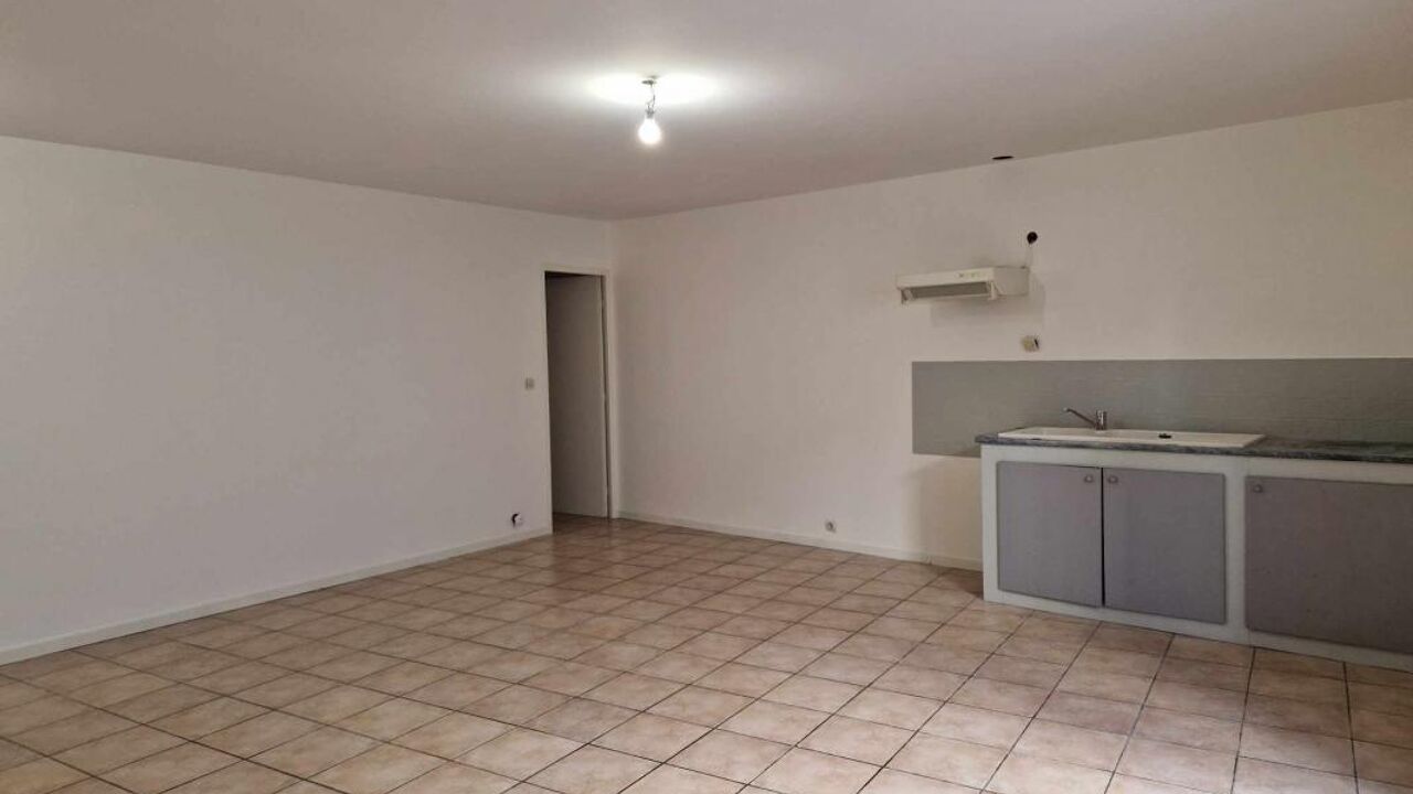 appartement 2 pièces 59 m2 à vendre à Mèze (34140)