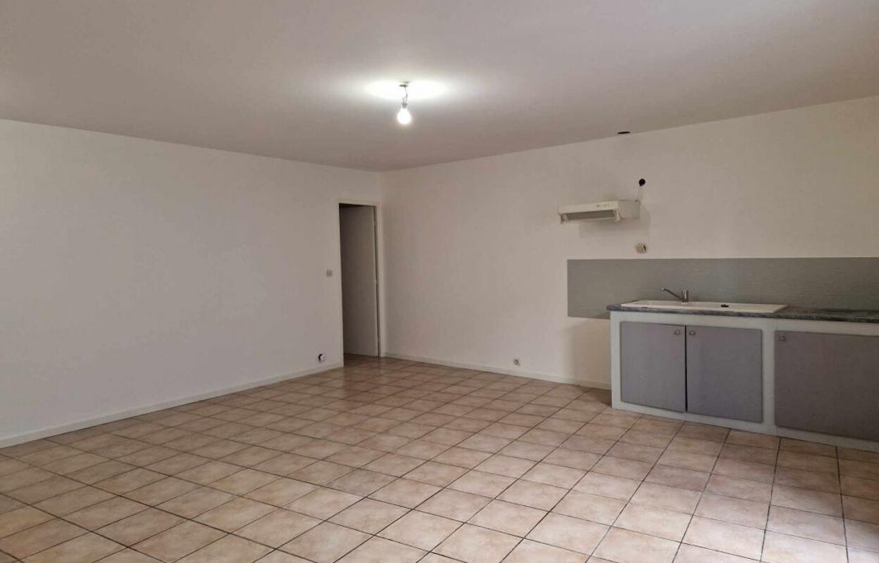 appartement 2 pièces 59 m2 à vendre à Mèze (34140)