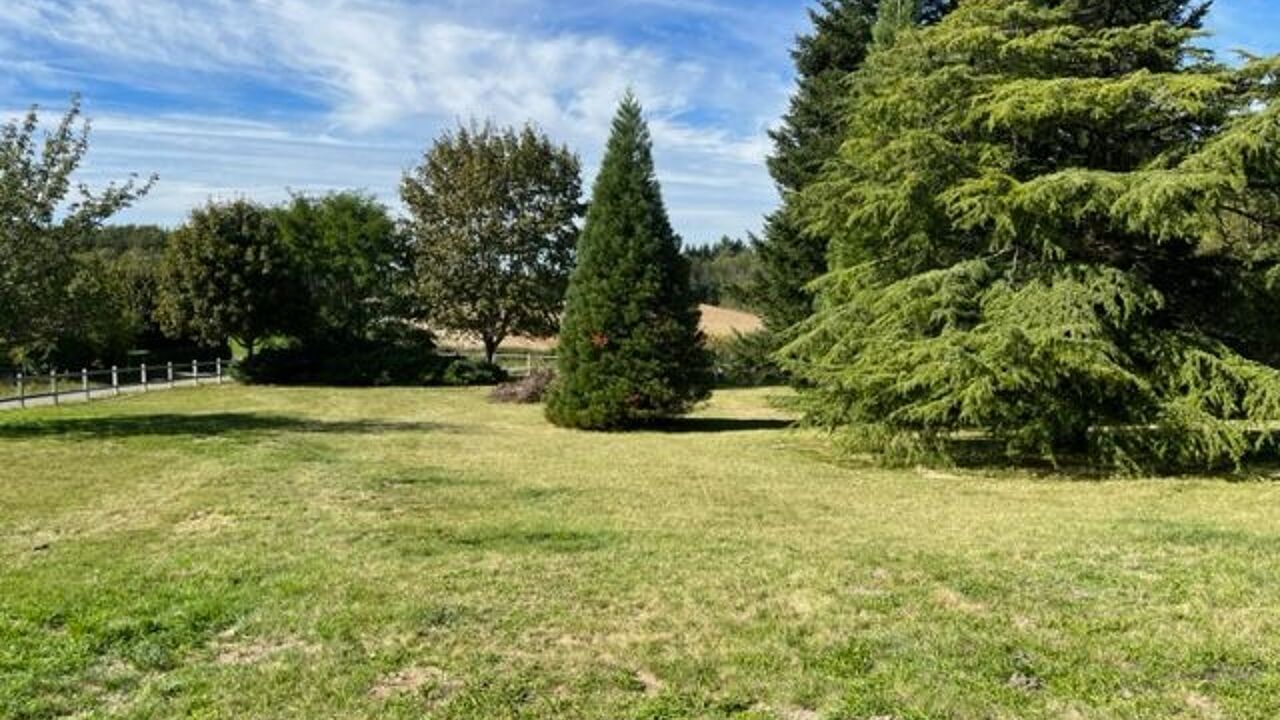 terrain  pièces 1770 m2 à vendre à Eyjeaux (87220)