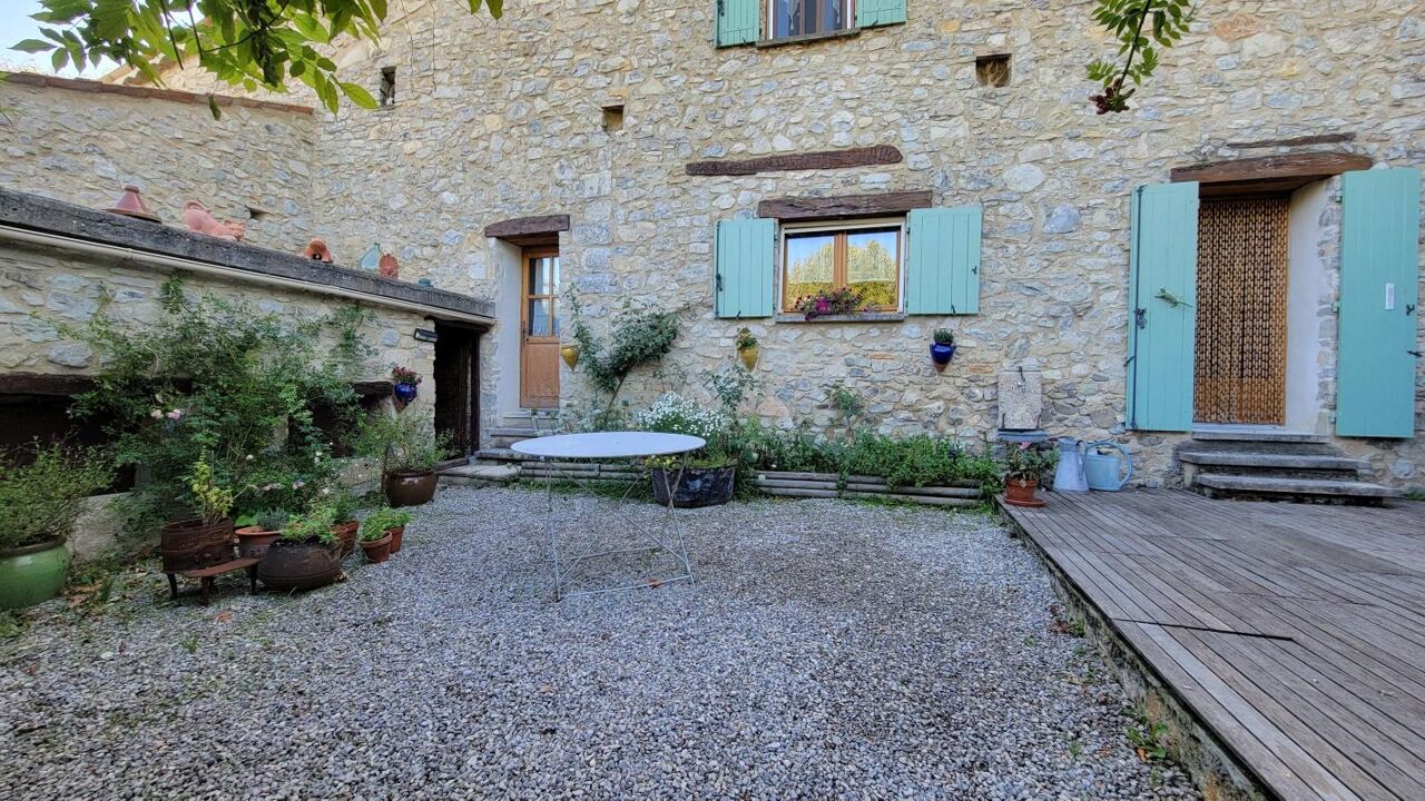 maison 5 pièces 170 m2 à vendre à Lachau (26560)