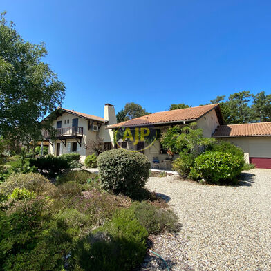 Maison 11 pièces 884000 €