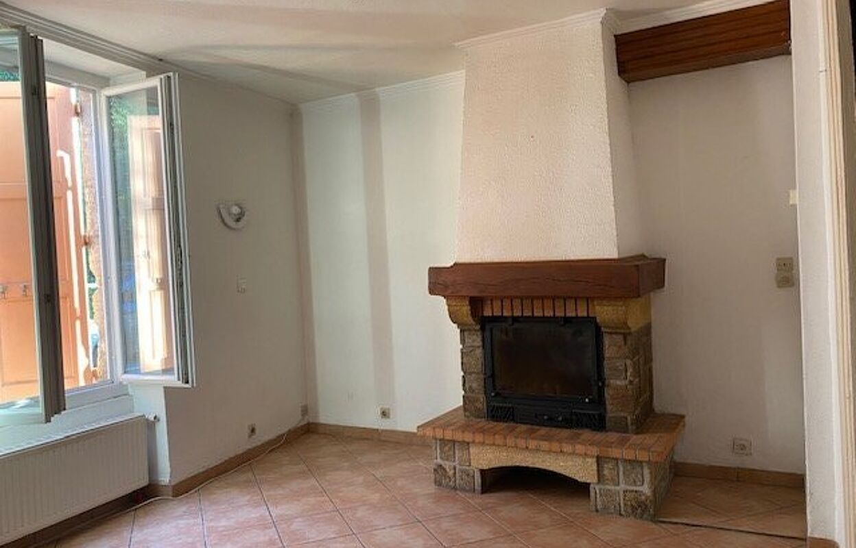 immeuble  pièces 200 m2 à vendre à Saint-Jean-de-la-Ruelle (45140)