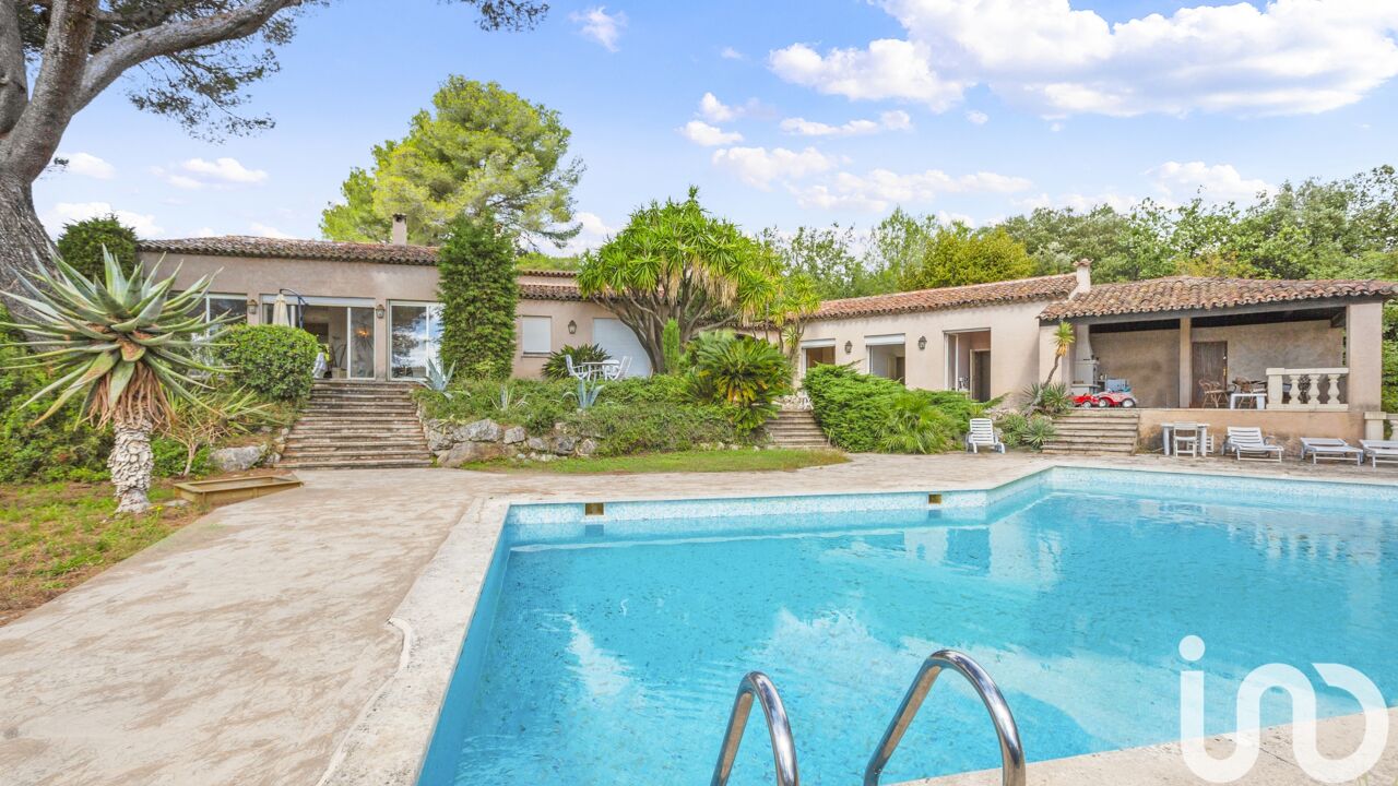 maison 7 pièces 297 m2 à vendre à Roquefort-les-Pins (06330)