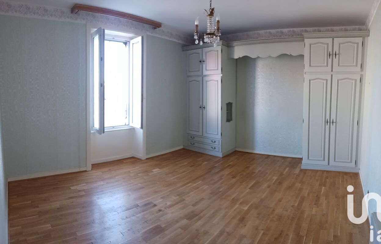 maison 8 pièces 110 m2 à vendre à Bressuire (79300)