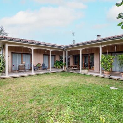 Maison 10 pièces 399900 €