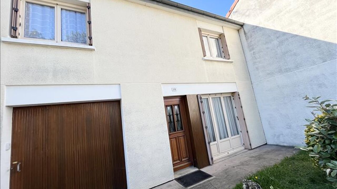 maison 4 pièces 82 m2 à vendre à Châteauroux (36000)