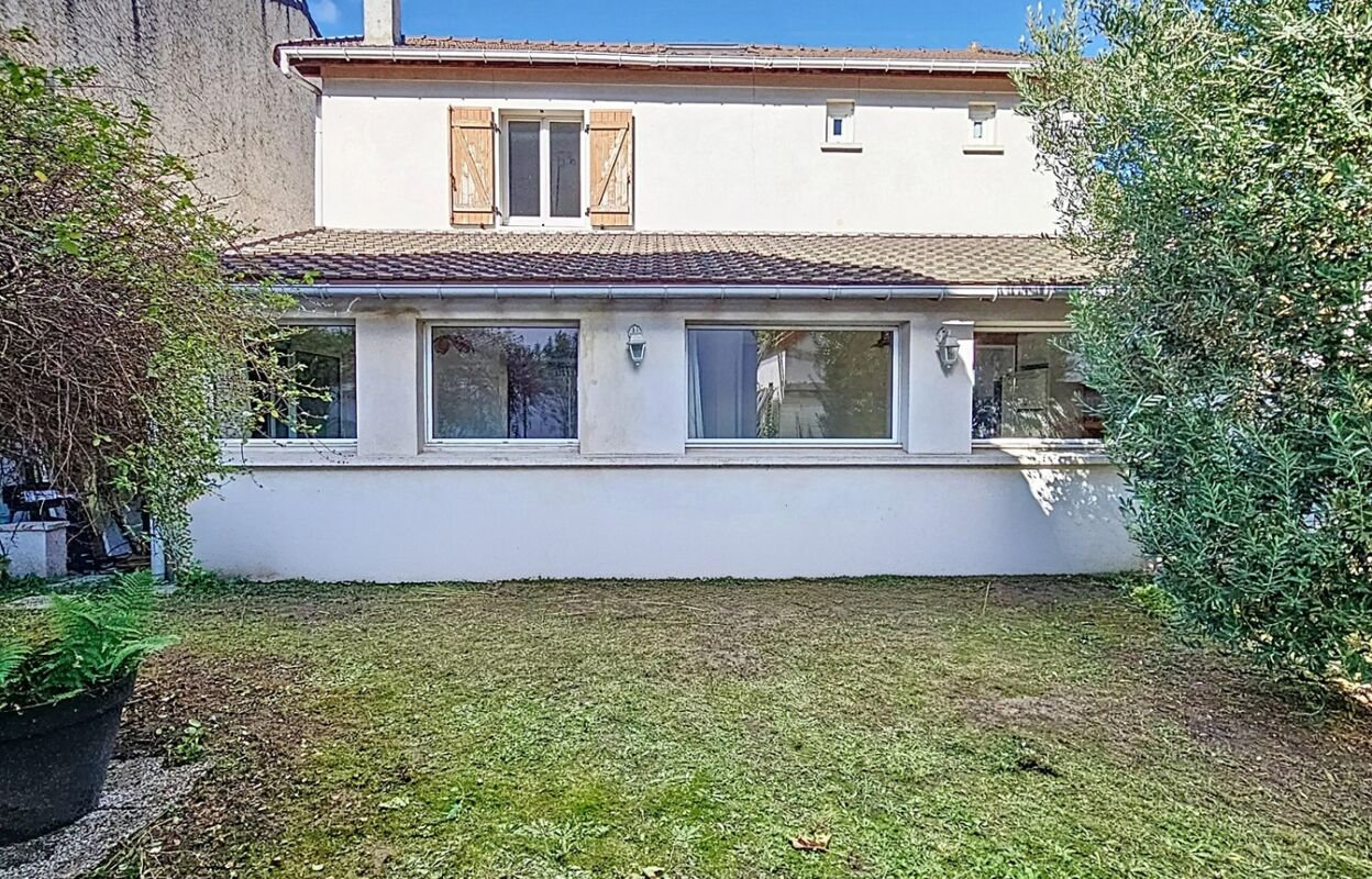 maison 5 pièces 103 m2 à vendre à Bry-sur-Marne (94360)