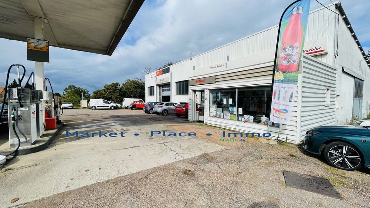 commerce 3 pièces 650 m2 à vendre à Dyo (71800)