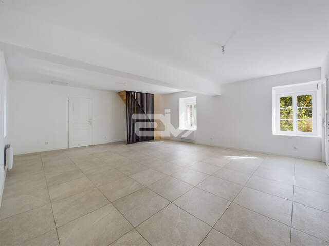 Jolie Maison ancienne rénovée — photo du bien