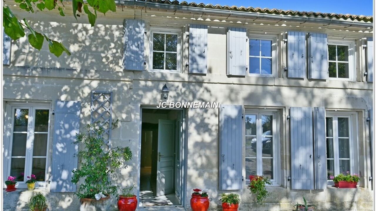 maison 5 pièces 165 m2 à vendre à Saintes (17100)