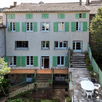 Maison 13 pièces 460 m²