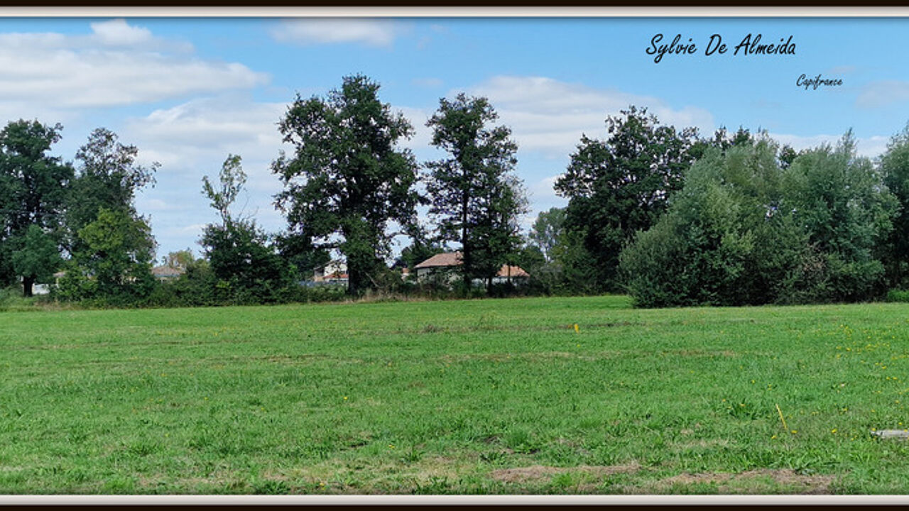 terrain  pièces 1285 m2 à vendre à Bâgé-le-Châtel (01380)