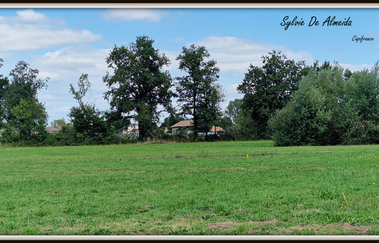 terrain  pièces 1285 m2 à vendre à Bâgé-le-Châtel (01380)