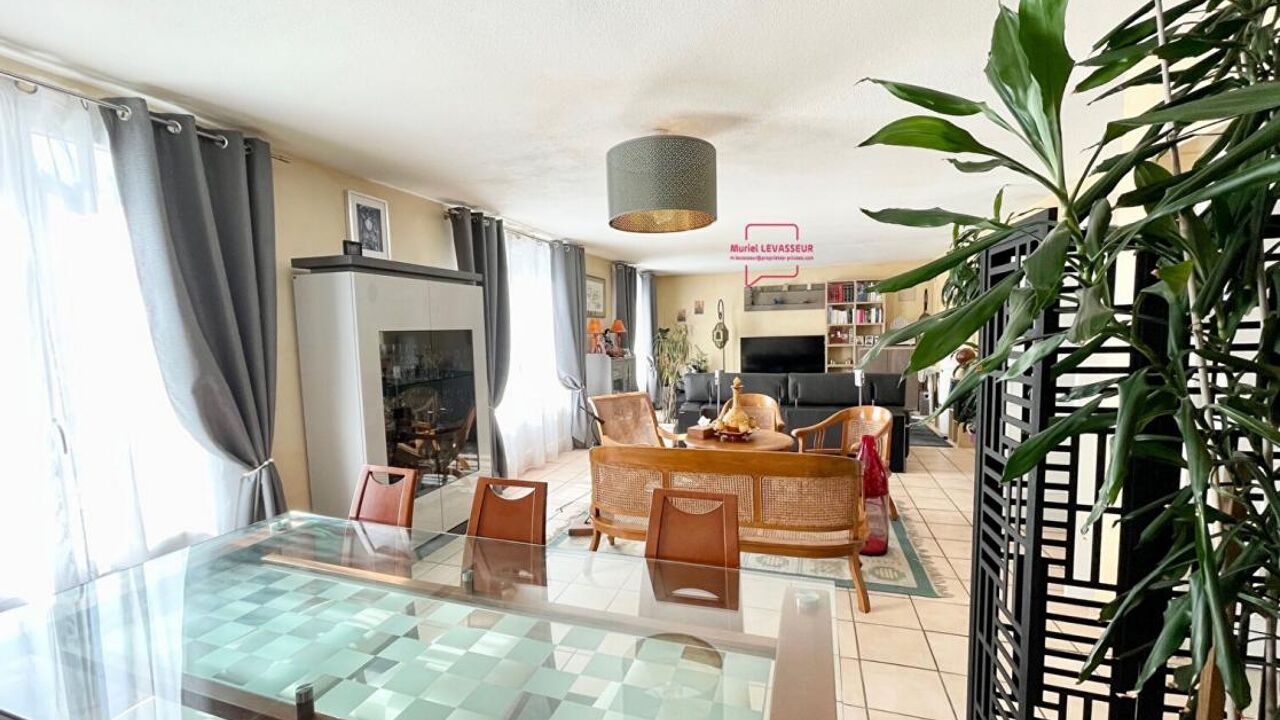 maison 6 pièces 147 m2 à vendre à Six-Fours-les-Plages (83140)