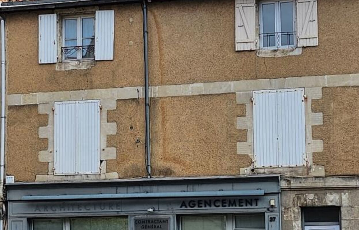 immeuble  pièces 210 m2 à vendre à Poitiers (86000)