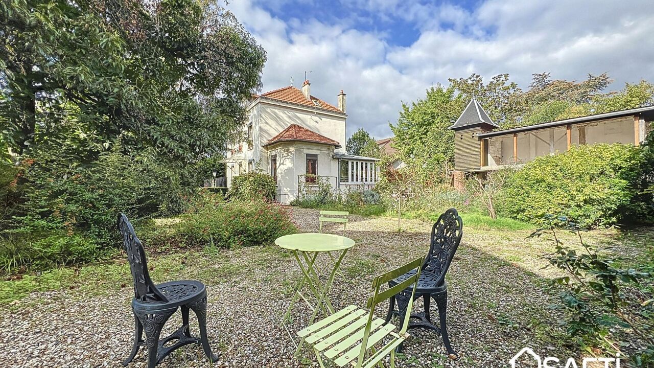 maison 9 pièces 210 m2 à vendre à Créteil (94000)